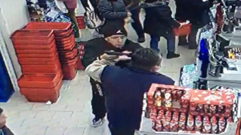 pistolar