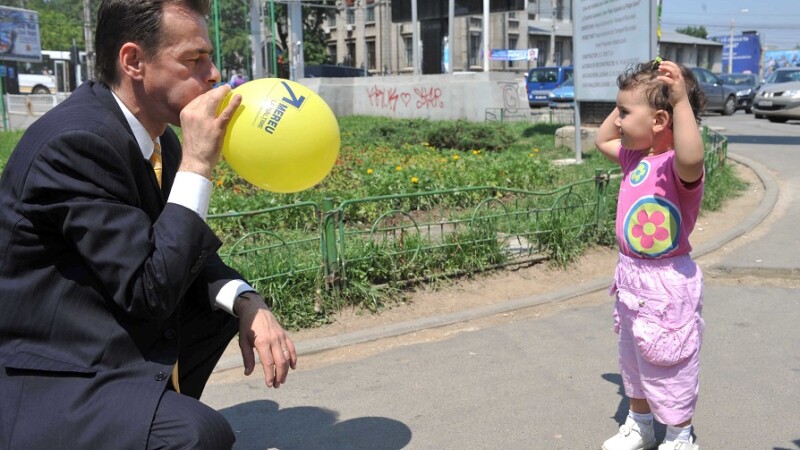 Ludovic Orban umfland un balon