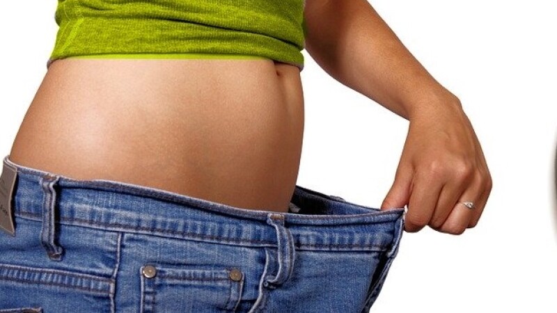 pierde burta gras în timpul verii pretinzând pierderea în greutate pe impozite