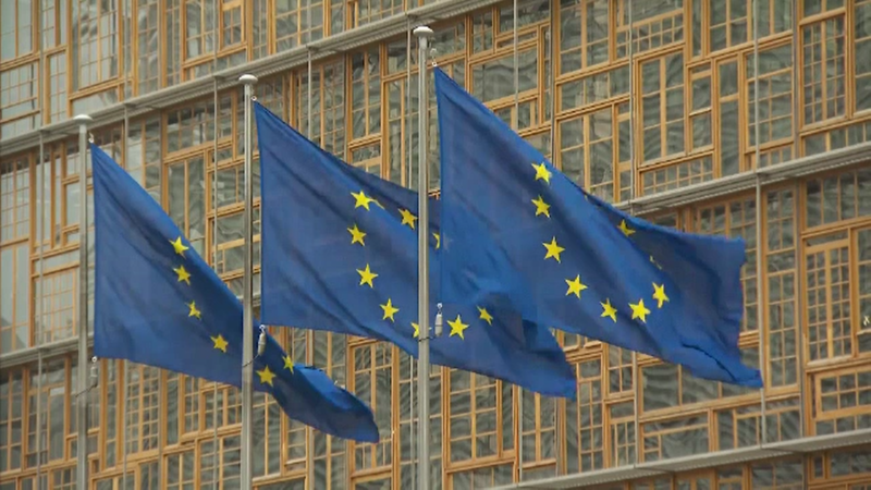 UE