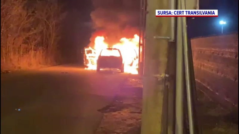 Mașină incendiată