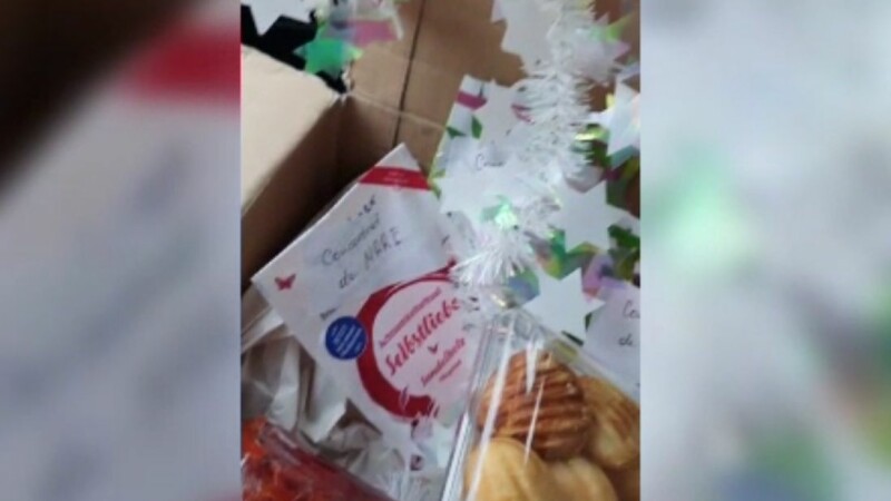 Secret Santa s-a mutat în mediul virtual. Necunoscuții își oferă, cu bucurie, daruri