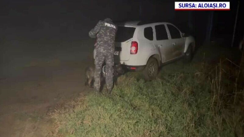 Șofer din Iași cu o mașină neînmatriculată, căutat de polițiști. Au tras focuri de armă, dar nu l-au prins