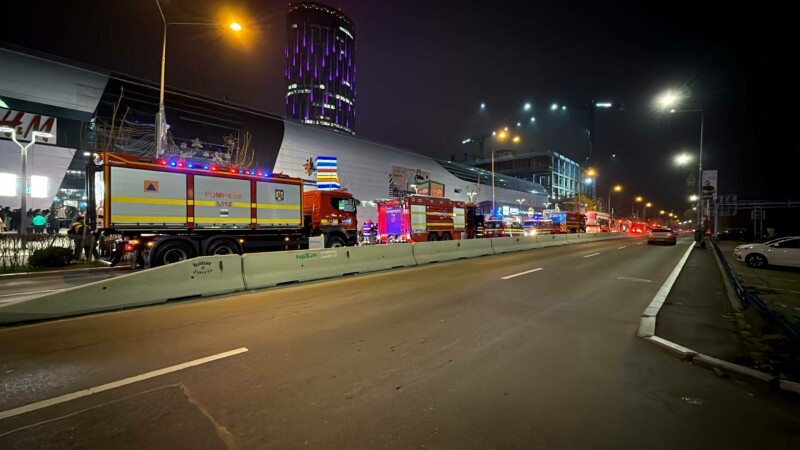 Incendiu la un mall din București