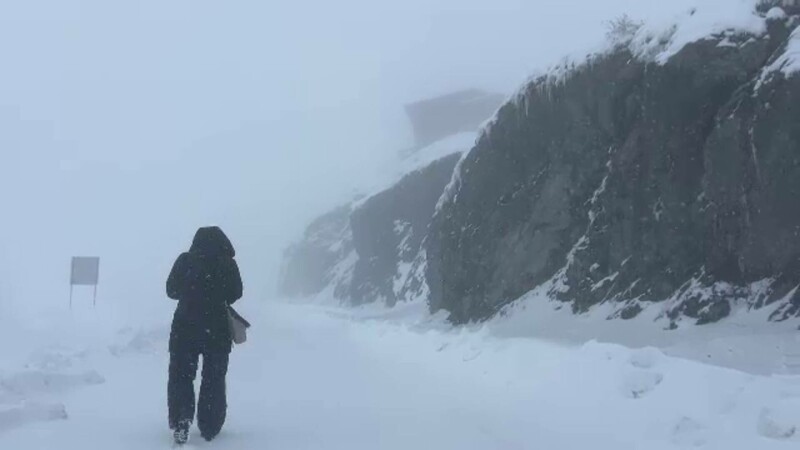 Turiști B&acirc;lea Lac