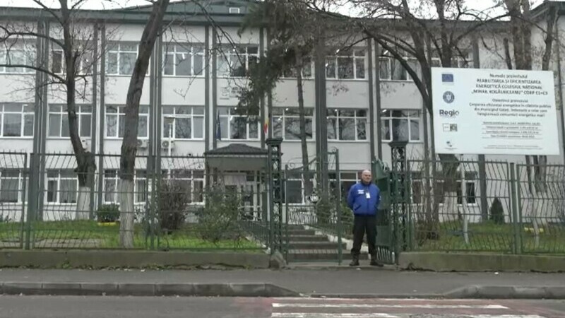 profesoara cutit galati