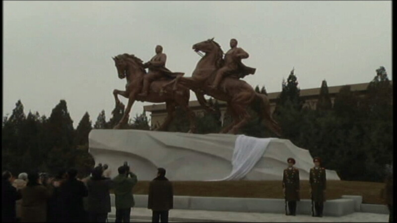 statuie Kim Jong-il