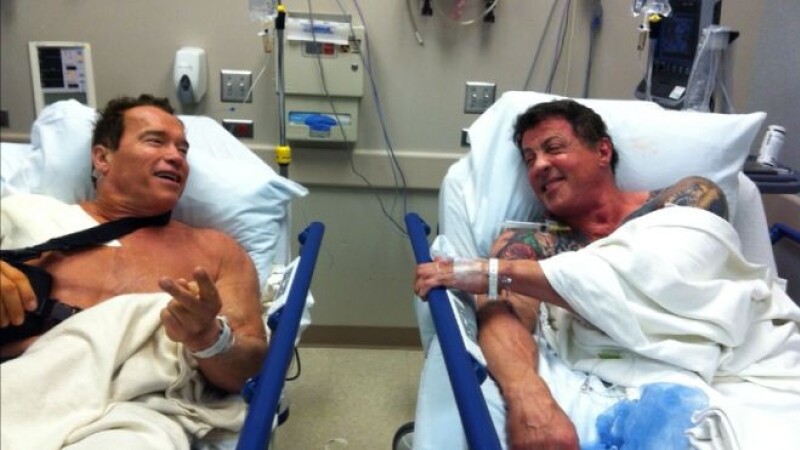 Arnold si Stallone in spital
