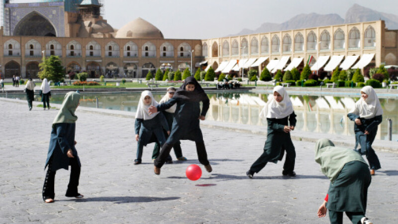 Jucatoare de fotbal, in Iran