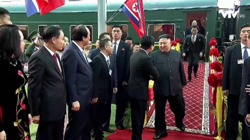 Kim Jong Un, sosire la Hanoi