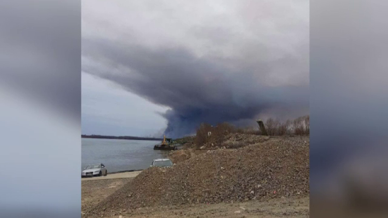 Incendiu puternic pe malul Dunării, în Bulgaria