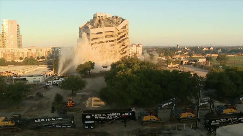 Ce s-a întâmplat cu o clădire, după ce muncitorii au încercat să o demoleze cu explozibil