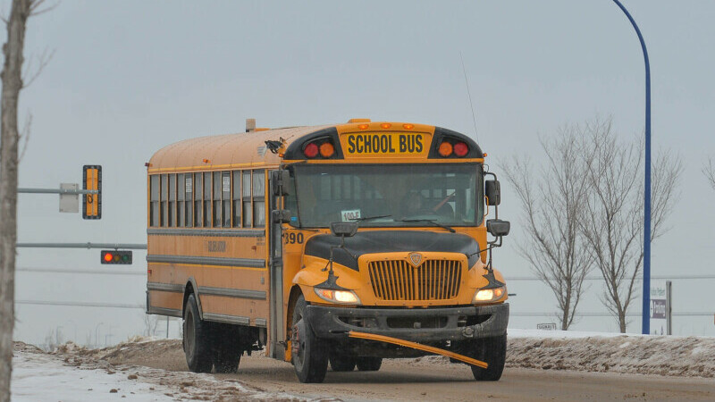 autobuz scolar