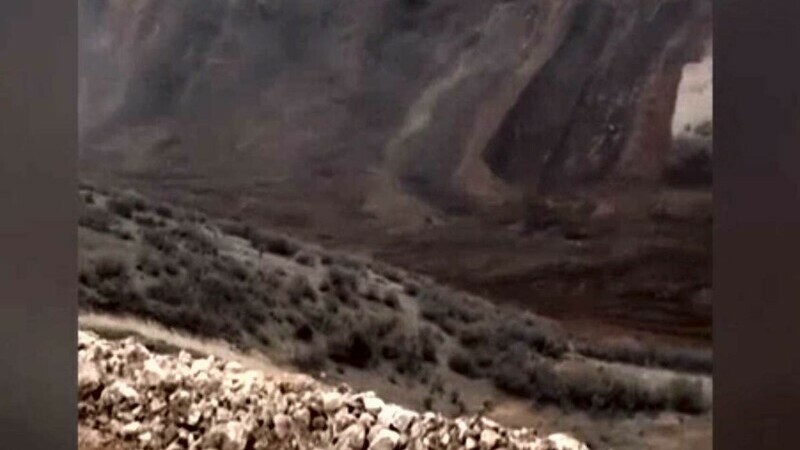 Alunecare de teren într-o mină de aur, în Turcia. Nouă mineri, blocați în subteran