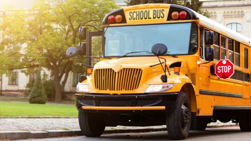 autobuz școlar