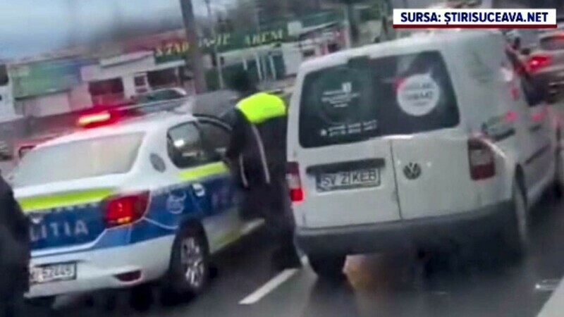 Adolescent din Suceava, prins după ce a furat două mașini, în doar câteva ore. Polițiștii l-au înconjurat