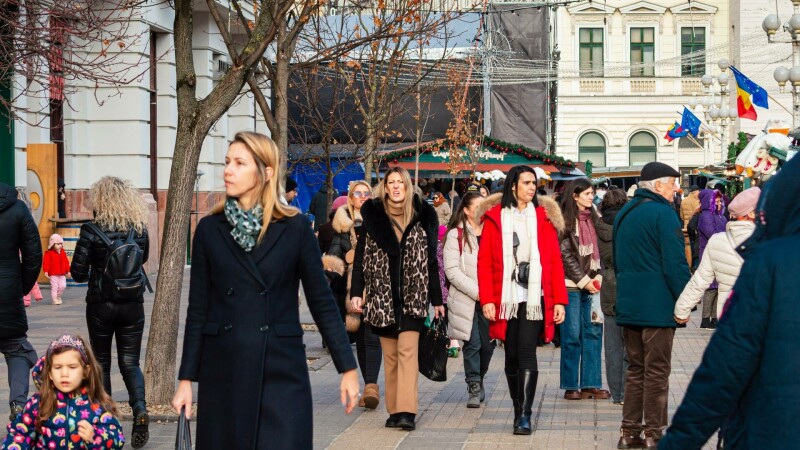 oameni pe strada, timisoara