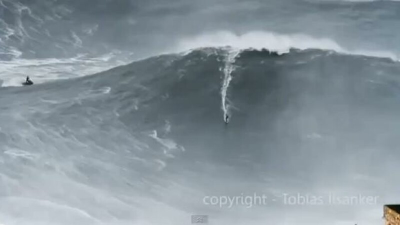 surf pe cel mai inalt val din lume