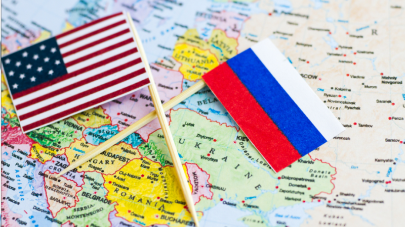 SUA, Rusia - Shutterstock