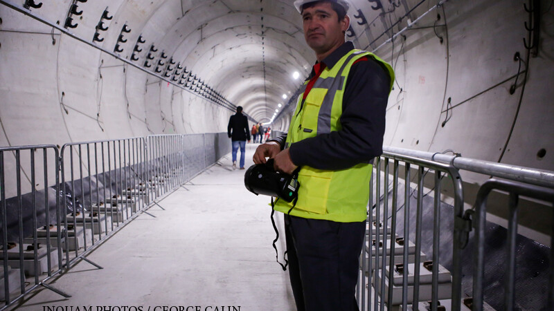 Imagine din tunelul care leagă staţiile de metrou Favorit şi Drumul taberei 34, în timpul evenimentului
