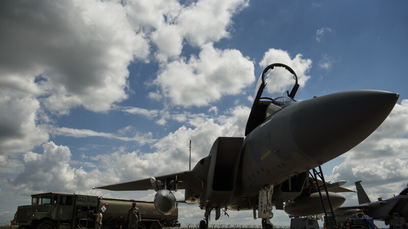 avion F-15 Eagle la baza de la Campia Turzii