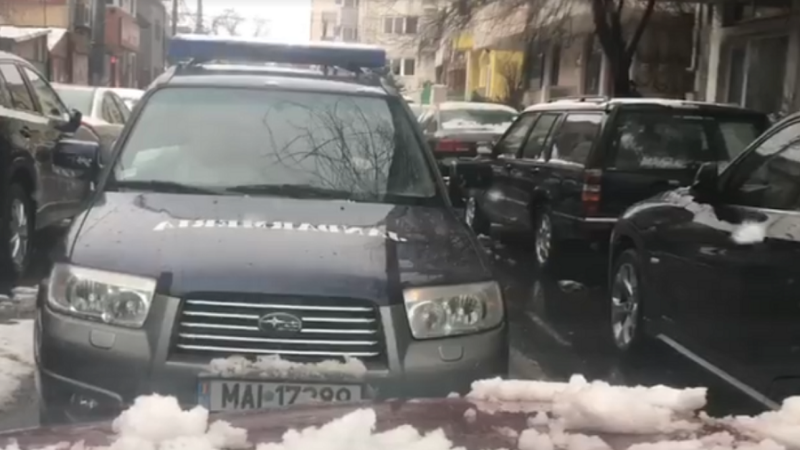 Maşină a Jandarmeriei, filmată când mergea pe contrasens