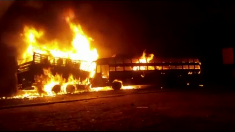 incendiu autobuz