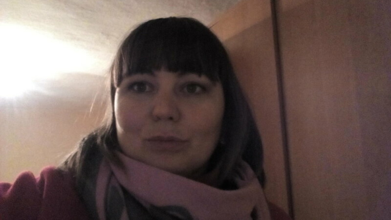 femeie in stare de ebrietate