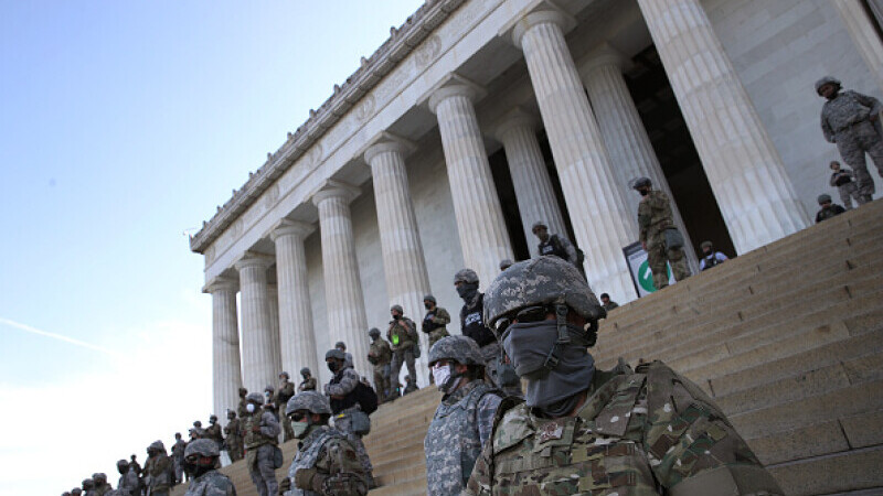 Mii de membri ai Gărzii Naţionale, desfăşuraţi pentru 30 de zile în Washington DC