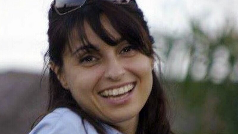 Femeie de afaceri omorâtă și dată la porci de mafia italiană pentru că nu voia să renunțe la pământul ei