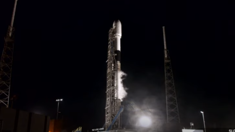 SpaceX a lansat cu succes un satelit de telecomunicaţii pentru Turcia. VIDEO