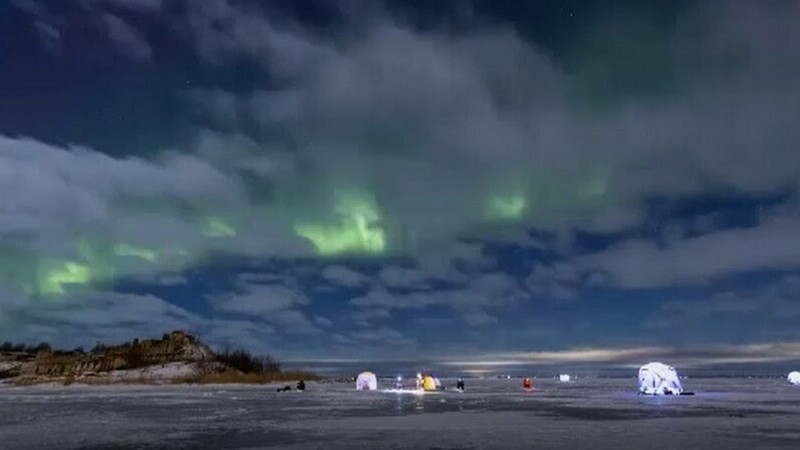 Rusia: Aurora boreală a putut fi admirată pe cerul înstelat al orașului Sankt Petersburg