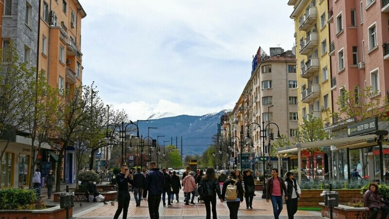 Oameni pe strada in Bulgaria