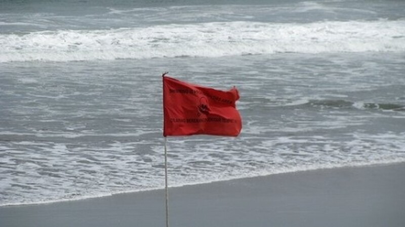 steag rosu litoral