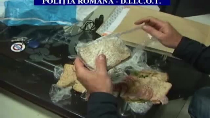 sandvis cu droguri