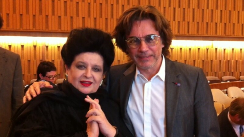 Mariana Nicolesco împreună cu Jean-Michel Jarre, Ambasadori Onorifici UNESCO, la Reuniunea de la Paris