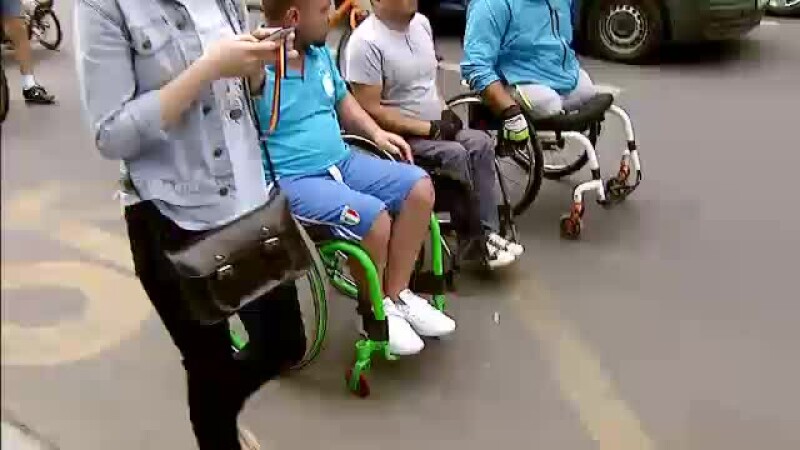 Persoane cu handicap
