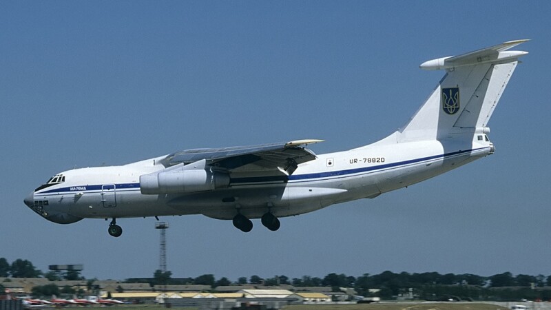avion IL-76