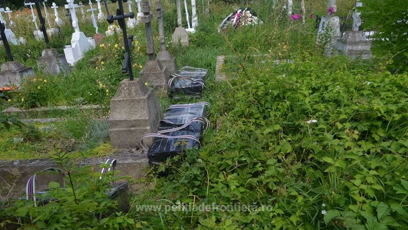 colete cimitir