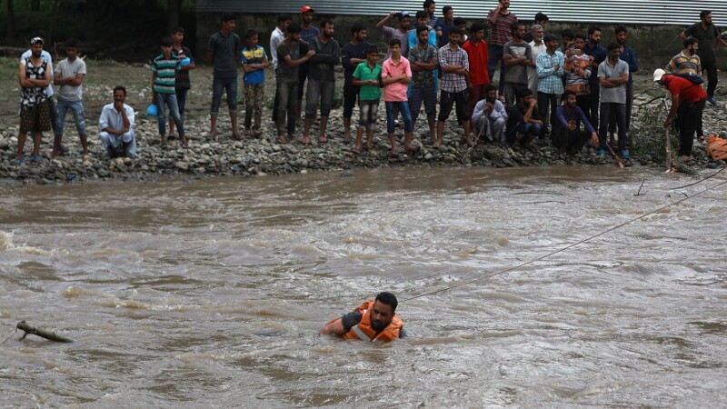 inundatii India