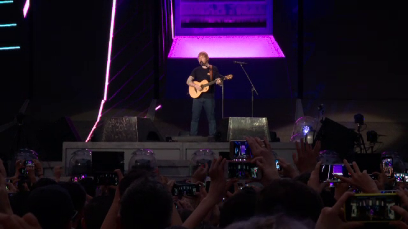 Cel mai așteptat concert al anului. Ce mesaj emoționant a avut Ed Sheeran pentru români