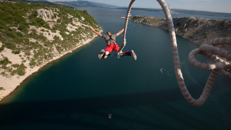 bungee jumping