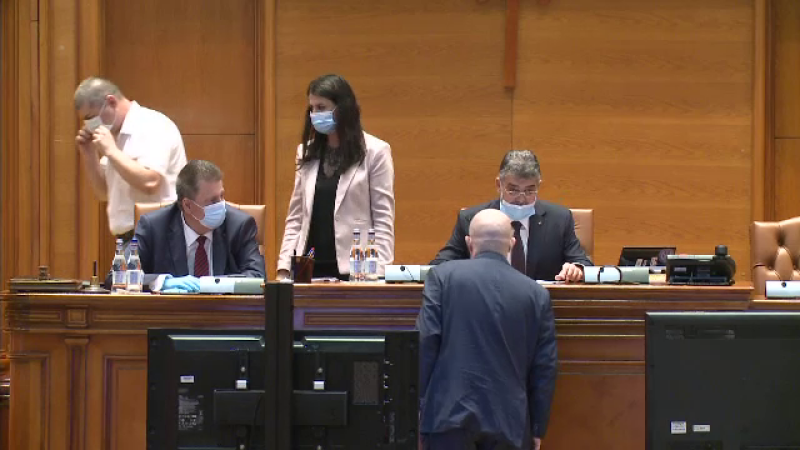 Parlamentarii votează legea carantinei. Ce prevede aceasta pentru infectații de Covid-19