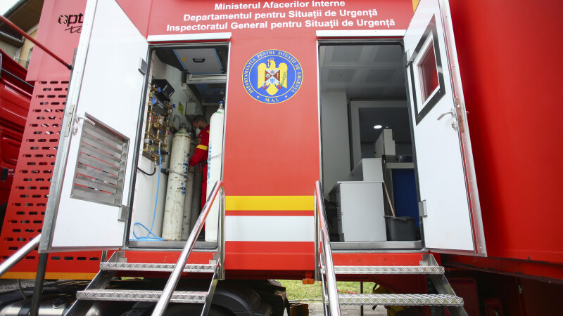 O unitate de terapie intensivă mobilă cu 12 paturi a fost instalată în curtea Spitalului „Victor Babeș” din Timișoara