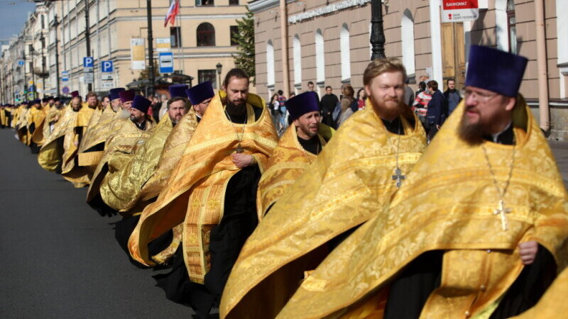 Biserica ortodoxă rusă vrea ca preoții să-i însoțească pe jucătorii naționalei de fotbal înaintea meciurilor