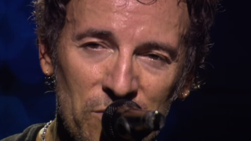 Managerul lui Bruce Springsteen a spus că versurile „Thunder Road” vor fi corectate după 46 de ani