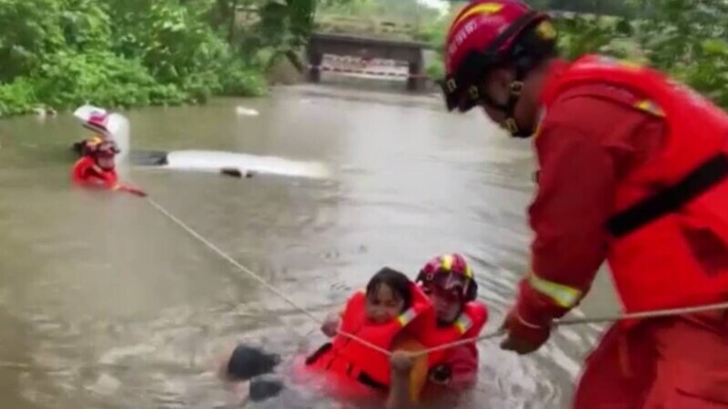 Inundații China