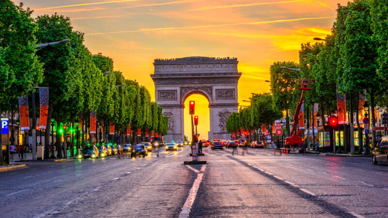 Paris, Franța