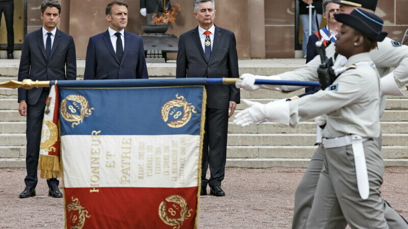 Gabriel Attal, Emmanuel Macron