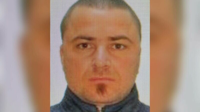 Poliţia face publice numele şi fotografia unui suspect în cazul femeii găsite carbonizată într-o casă din Mureş